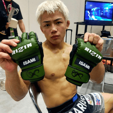 浜崎朱加サイン入りバンテージ 浜崎朱加がRIZIN.16で着用したサイン入りファイトショーツを出品